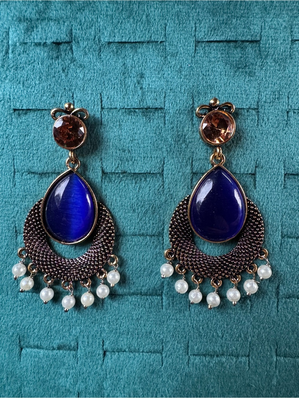 Fashion Jewelry Royal Blue Teardrop Dangle Earrings with Pearl Drops